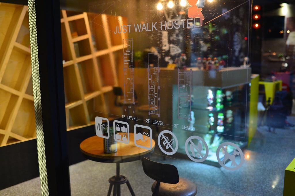 Just Walk Backpacker Hostel Hualien Extérieur photo